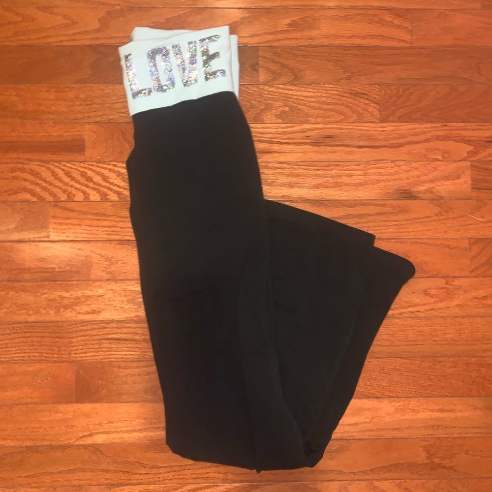 VS Pink Yoga Pants